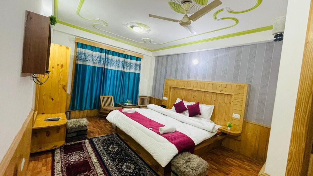 Hotel New Hilltop Inn Manāli エクステリア 写真