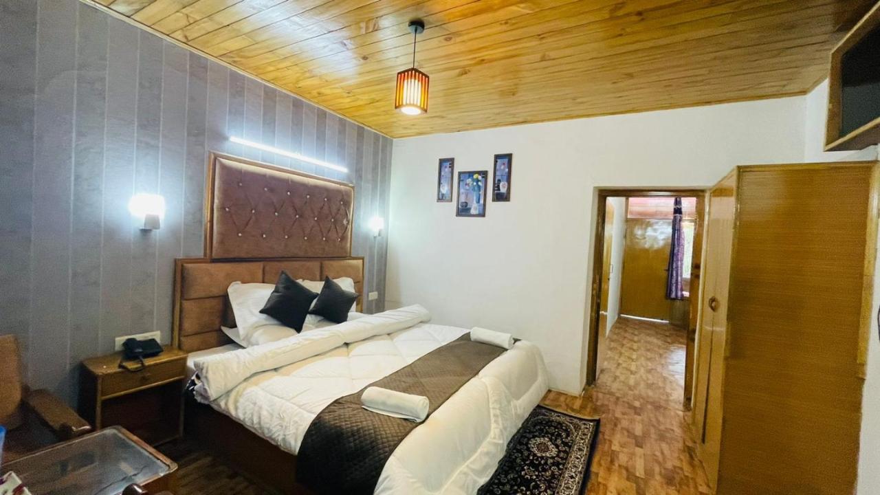 Hotel New Hilltop Inn Manāli エクステリア 写真